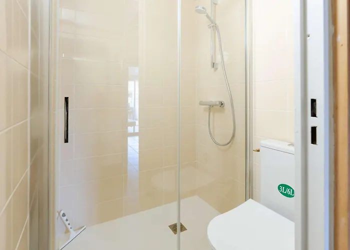 빌라 Pavillon Mezzanine Climatise Avec Piscine Et Wifi, Proche A - Fr-1-409-240 그륏상